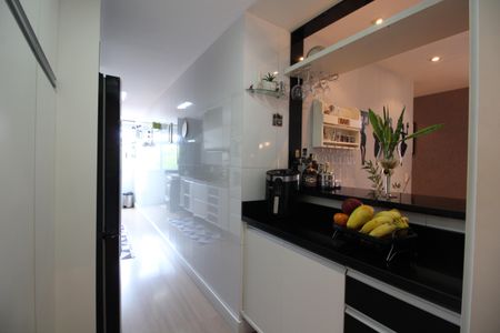 Apartamento à venda com 98m², 3 quartos e 2 vagasCozinha