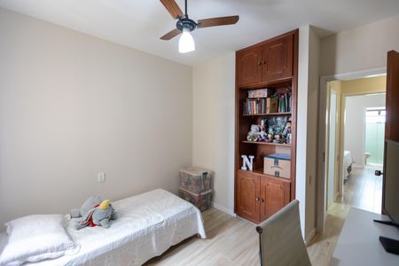 Apartamento à venda com 98m², 3 quartos e 2 vagasQuarto 2