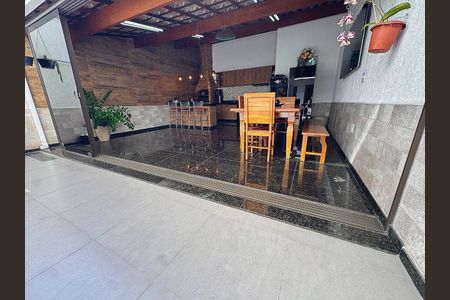 Casa à venda com 3 quartos, 253m² em Santa Amelia, Belo Horizonte