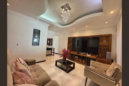 Casa à venda com 3 quartos, 253m² em Santa Amelia, Belo Horizonte