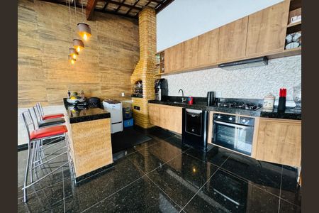 Casa à venda com 253m², 3 quartos e 4 vagas