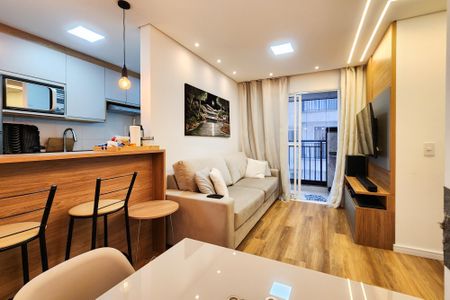 Apartamento à venda com 48m², 2 quartos e 1 vaga Apartamento à venda com 48m², 2 quartos e 1 vagaSala