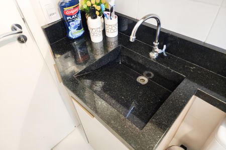 Apartamento à venda com 48m², 2 quartos e 1 vaga Apartamento à venda com 48m², 2 quartos e 1 vagaBanheiro Social