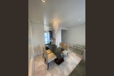 Apartamento à venda com 68m², 2 quartos e 1 vaga