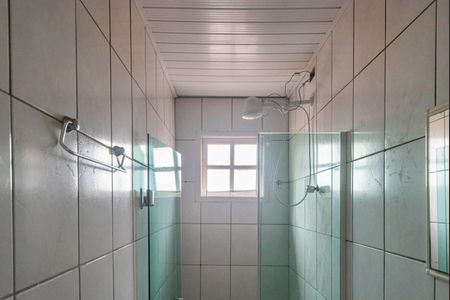 Casa à venda com 315m², 3 quartos e 8 vagas Casa à venda com 315m², 3 quartos e 8 vagasBanheiro da Edícula