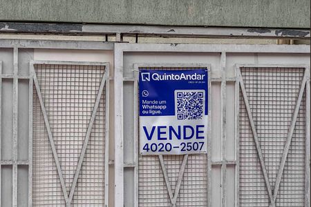 Casa à venda com 315m², 3 quartos e 8 vagas Casa à venda com 315m², 3 quartos e 8 vagasPlaca