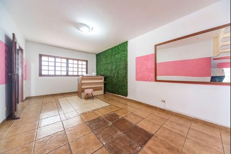 Casa à venda com 315m², 3 quartos e 8 vagas Casa à venda com 315m², 3 quartos e 8 vagasSala