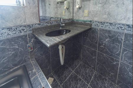 Casa à venda com 315m², 3 quartos e 8 vagas Casa à venda com 315m², 3 quartos e 8 vagasBanheiro Social