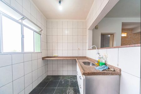 Casa à venda com 315m², 3 quartos e 8 vagas Casa à venda com 315m², 3 quartos e 8 vagasCozinha da Edícula