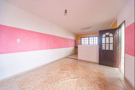 Casa à venda com 315m², 3 quartos e 8 vagas Casa à venda com 315m², 3 quartos e 8 vagasCopa