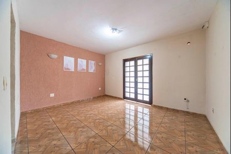 Casa à venda com 315m², 3 quartos e 8 vagas Casa à venda com 315m², 3 quartos e 8 vagasSuíte