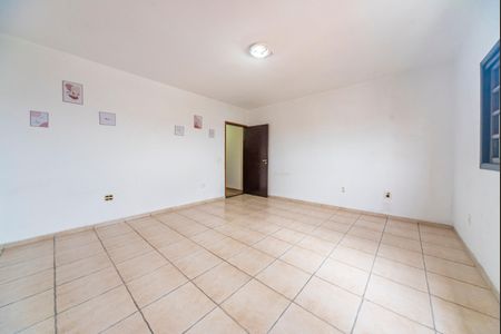Casa à venda com 315m², 3 quartos e 8 vagas Casa à venda com 315m², 3 quartos e 8 vagasQuarto 2
