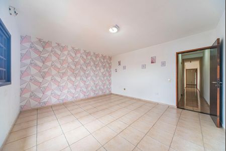 Casa à venda com 315m², 3 quartos e 8 vagas Casa à venda com 315m², 3 quartos e 8 vagasQuarto 2