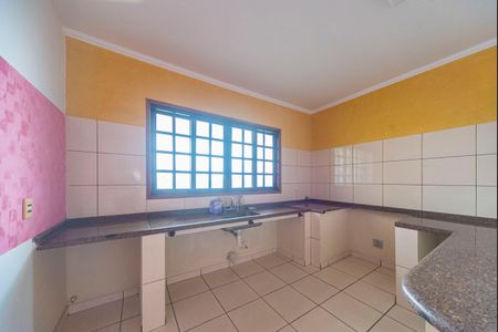 Casa à venda com 315m², 3 quartos e 8 vagas Casa à venda com 315m², 3 quartos e 8 vagasCozinha
