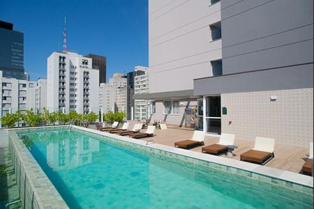Apartamento para alugar com 62m², 2 quartos e 1 vaga Apartamento para alugar com 62m², 2 quartos e 1 vagaÁrea comum - Piscina