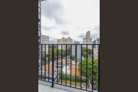 Varanda de kitnet/studio para alugar com 1 quarto, 26m² em Vila Olímpia, São Paulo