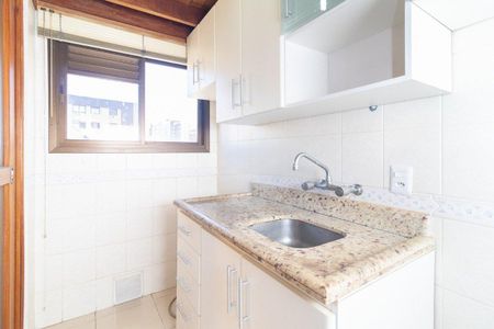 Cozinha de apartamento para alugar com 1 quarto, 45m² em Menino Deus, Porto Alegre