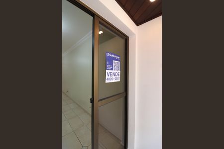 Apartamento à venda com 81m², 2 quartos e 2 vagasPlaca