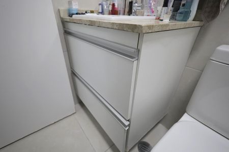 Apartamento à venda com 64m², 2 quartos e 1 vaga Apartamento à venda com 64m², 2 quartos e 1 vagaBanheiro Suíte