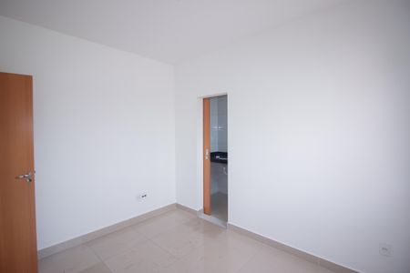 Quarto Suíte de apartamento à venda com 2 quartos, 68m² em Cabral, Contagem