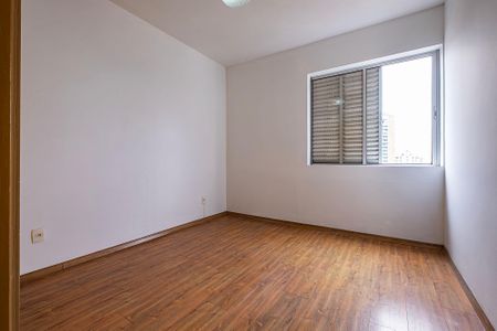 Apartamento para alugar com 81m², 2 quartos e 1 vaga Apartamento para alugar com 81m², 2 quartos e 1 vagaQuarto 2