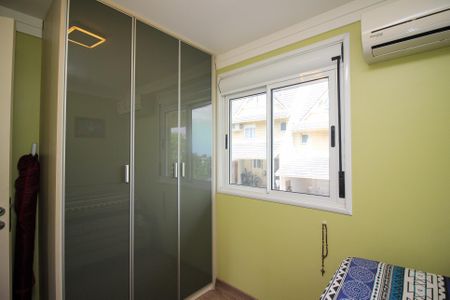 Casa de condomínio para alugar com 218m², 4 quartos e 2 vagasQuarto 2