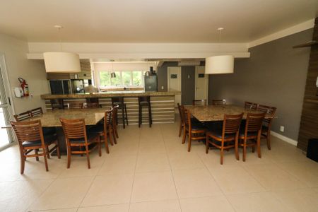 Casa de condomínio para alugar com 218m², 4 quartos e 2 vagasÁrea comum - Salão de festas 2