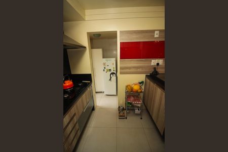 Casa de condomínio para alugar com 218m², 4 quartos e 2 vagasCozinha