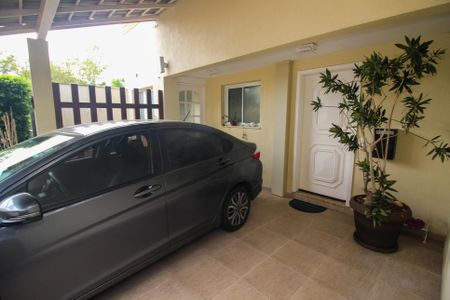 Casa de condomínio para alugar com 218m², 4 quartos e 2 vagasGaragem