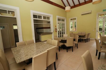 Casa de condomínio para alugar com 218m², 4 quartos e 2 vagasÁrea comum - Salão de festas 1