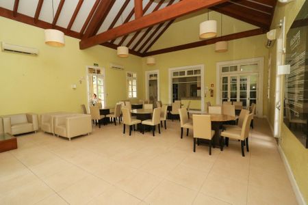 Casa de condomínio para alugar com 218m², 4 quartos e 2 vagasÁrea comum - Salão de festas 1