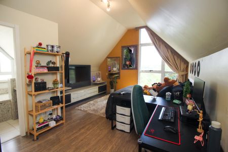 Casa de condomínio para alugar com 218m², 4 quartos e 2 vagasSuíte 2