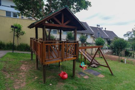 Casa de condomínio para alugar com 218m², 4 quartos e 2 vagasÁrea comum - Playground