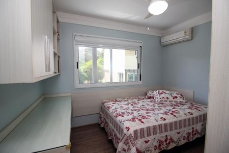 Casa de condomínio para alugar com 218m², 4 quartos e 2 vagasQuarto 1