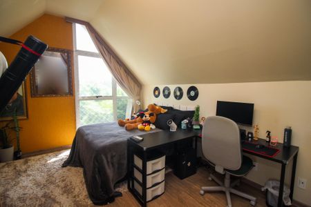 Casa de condomínio para alugar com 218m², 4 quartos e 2 vagasSuíte 2