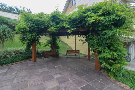 Casa de condomínio para alugar com 218m², 4 quartos e 2 vagasÁrea comum - jardim