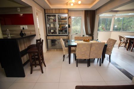 Casa de condomínio para alugar com 218m², 4 quartos e 2 vagasSala de Jantar