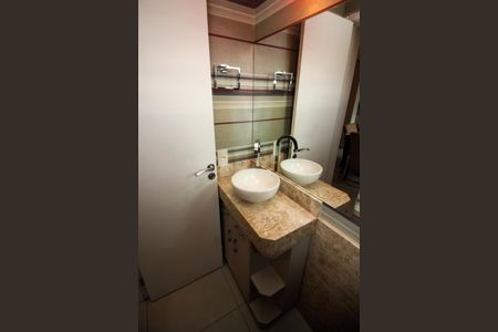 Casa de condomínio para alugar com 218m², 4 quartos e 2 vagasLavabo