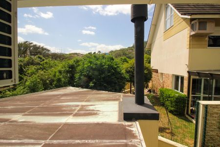 Casa de condomínio para alugar com 218m², 4 quartos e 2 vagasVista do Quarto 1