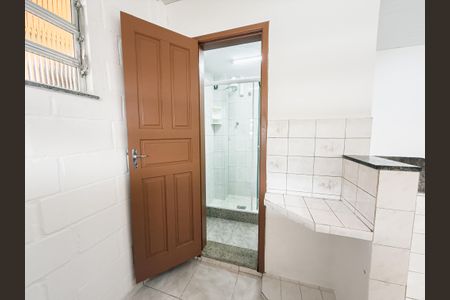 Banheiro de casa para alugar com 1 quarto, 50m² em Penha Circular, Rio de Janeiro