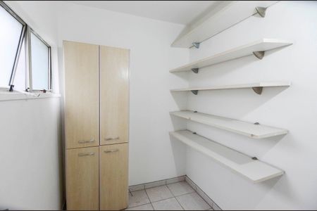 Apartamento à venda com 69m², 2 quartos e 1 vaga Apartamento à venda com 69m², 2 quartos e 1 vagaQuarto de Serviço