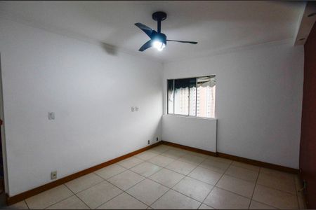 Apartamento à venda com 69m², 2 quartos e 1 vaga Apartamento à venda com 69m², 2 quartos e 1 vagaSala