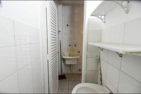 Apartamento à venda com 69m², 2 quartos e 1 vaga Apartamento à venda com 69m², 2 quartos e 1 vagaBanheiro de Serviço