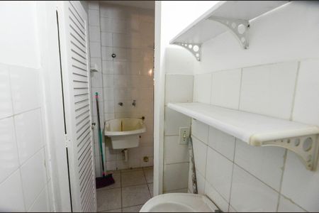 Apartamento à venda com 69m², 2 quartos e 1 vaga Apartamento à venda com 69m², 2 quartos e 1 vagaBanheiro de Serviço