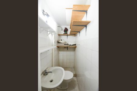 Apartamento à venda com 69m², 2 quartos e 1 vaga Apartamento à venda com 69m², 2 quartos e 1 vagaBanheiro de Serviço