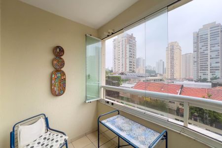 Apartamento à venda com 87m², 3 quartos e 2 vagas Apartamento à venda com 87m², 3 quartos e 2 vagasVaranda