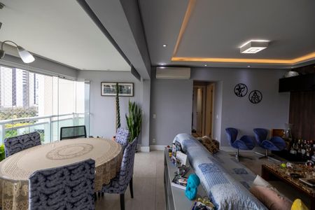 Apartamento para alugar com 3 quartos, 130m² em Alphaville Empresarial, Barueri