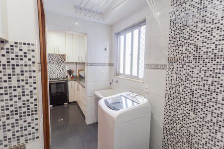 Apartamento à venda com 79m², 3 quartos e 2 vagas Apartamento à venda com 79m², 3 quartos e 2 vagasÁrea de Serviço