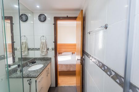 Apartamento à venda com 79m², 3 quartos e 2 vagas Apartamento à venda com 79m², 3 quartos e 2 vagasBanheiro da Suíte