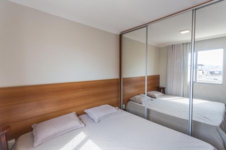 Apartamento à venda com 79m², 3 quartos e 2 vagas Apartamento à venda com 79m², 3 quartos e 2 vagasSuíte